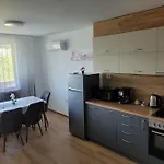 Apartament Ap.mihalevi 2bedrooms,living And Kitchen *