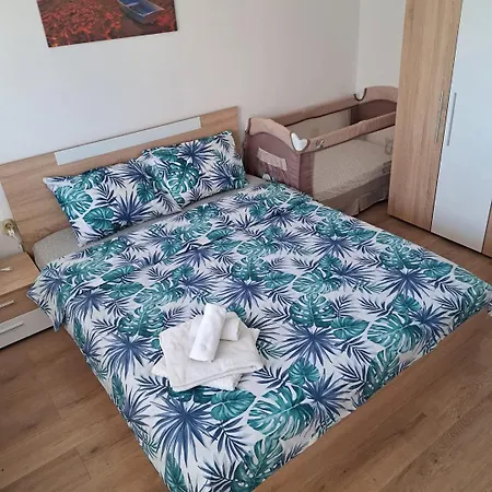 アパート Ap.mihalevi 2bedrooms,living And Kitchen